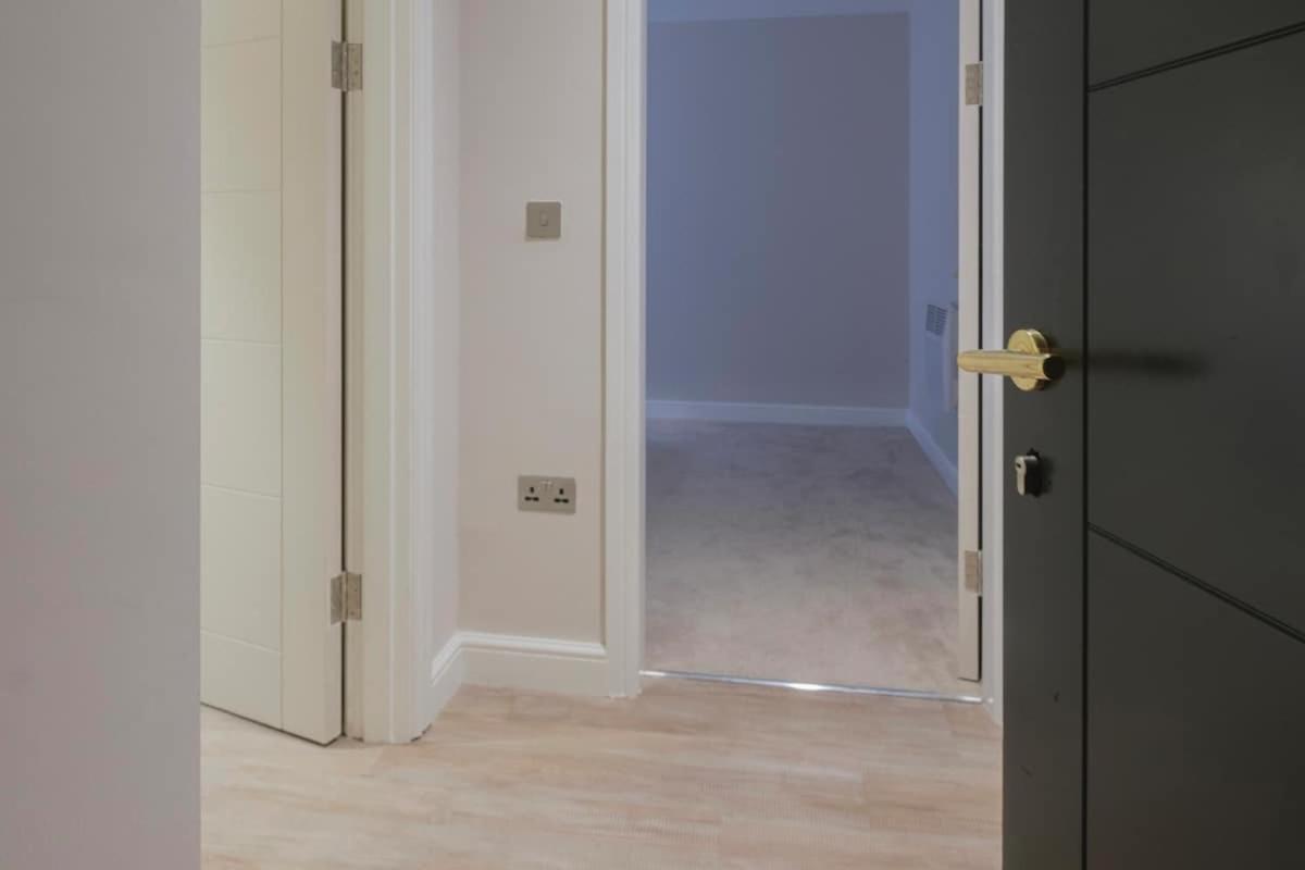 Charming 1-Bedroom Apartment In Leeds City Centre Perfect For Couples Or Solo Travelers Exterior foto